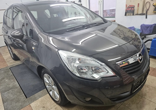 Opel Meriva cena 26800 przebieg: 120000, rok produkcji 2013 z Brzozów małe 352